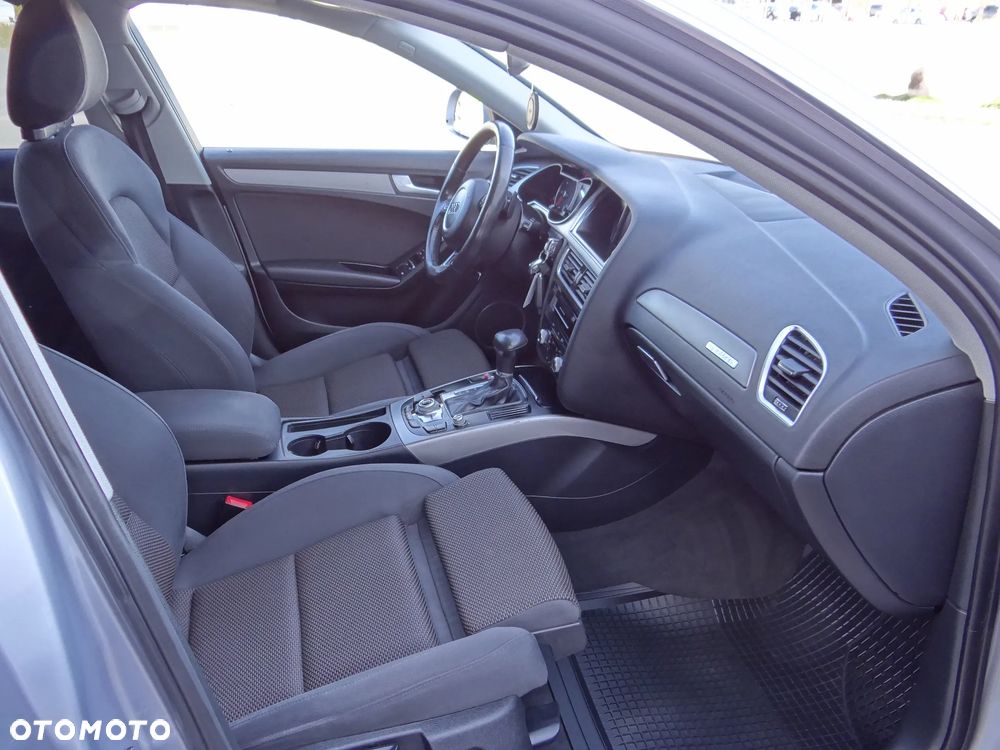 Audi A4 Allroad 2.0 TDI DPF S tronic - 11