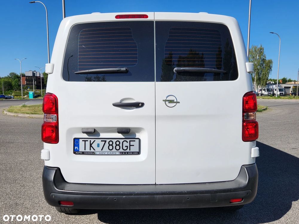 Opel Vivaro - 18