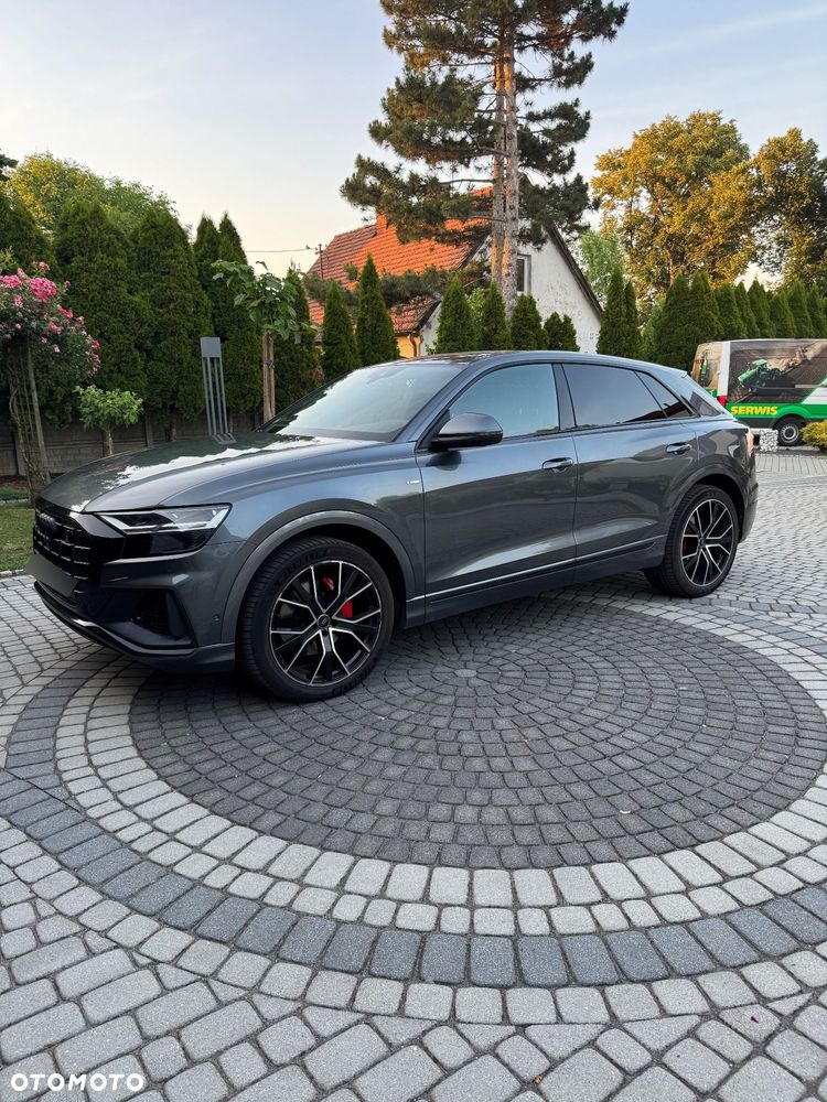 Audi Q8 - 1