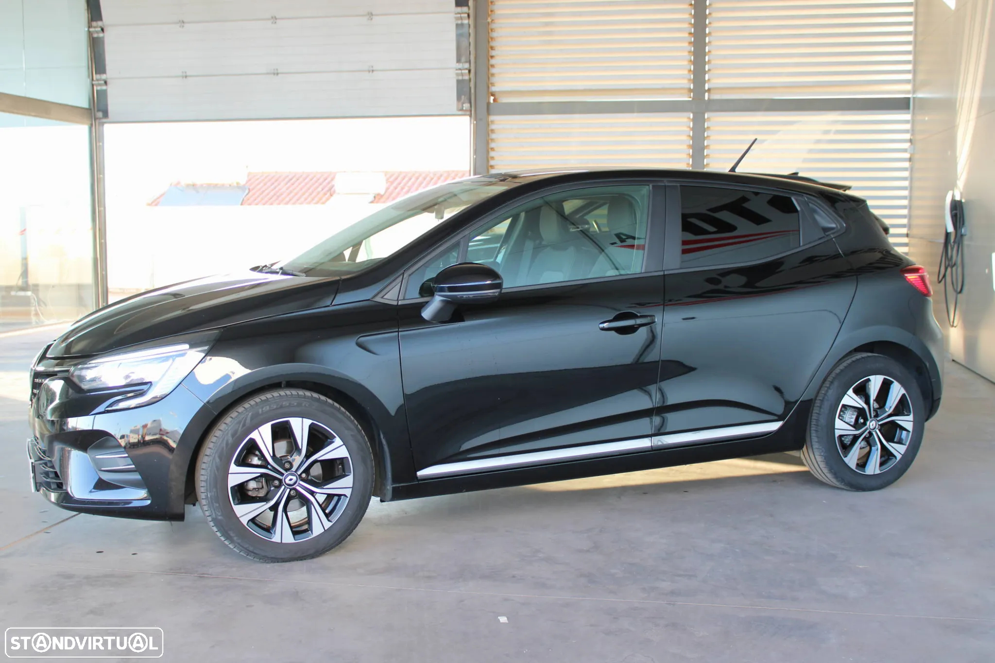 Renault Clio 1.0 TCe Evolution Bi-Fuel - 3