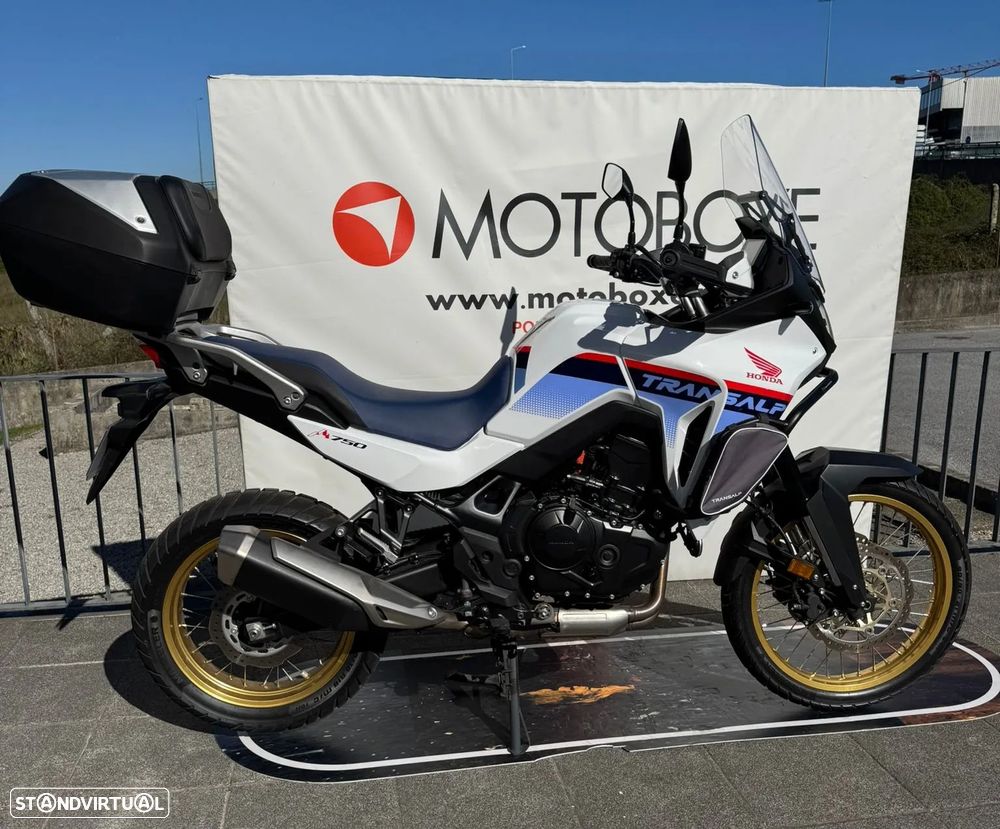 Honda Transalp XL750 - 1