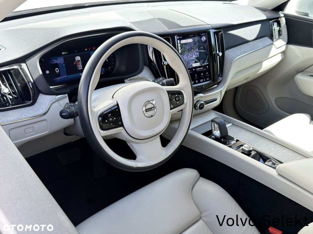 Volvo XC 60 - 25