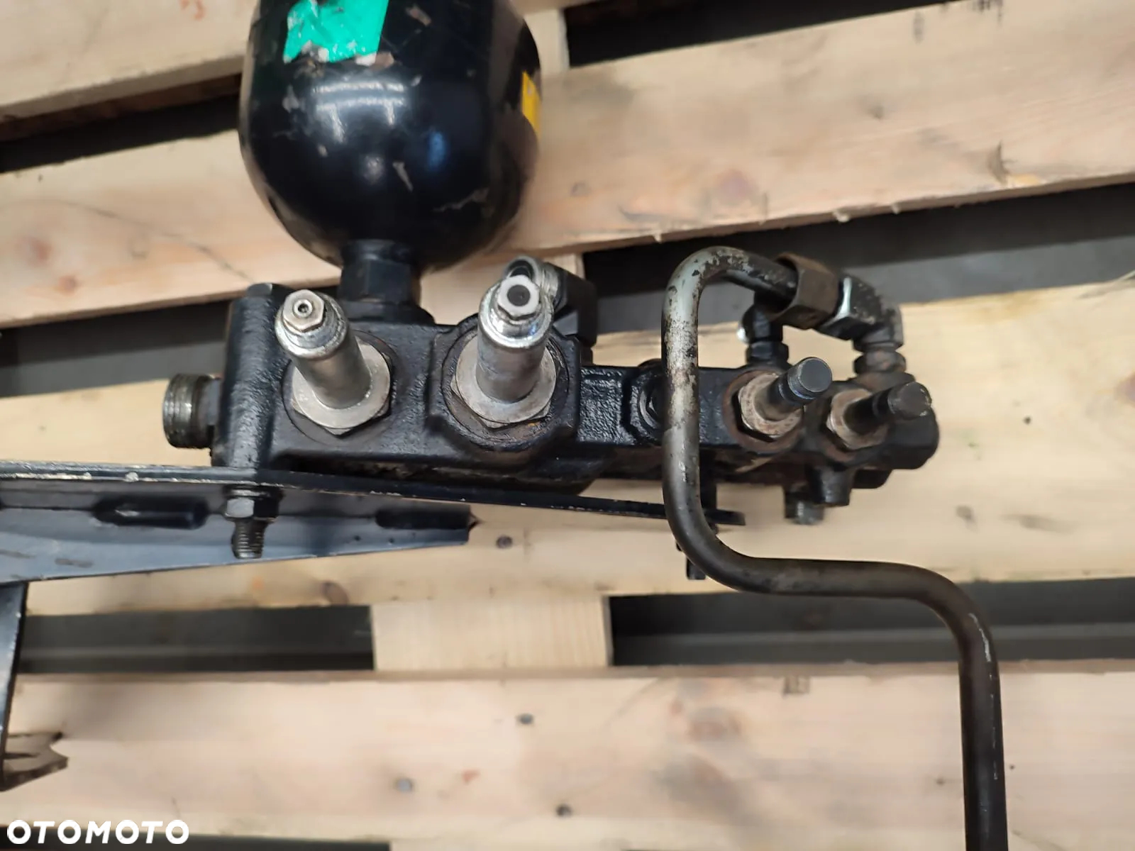 Rozdzielacz hydrauliczny HUSCO hydroakumulator CASE MAXXUM 140 - 10