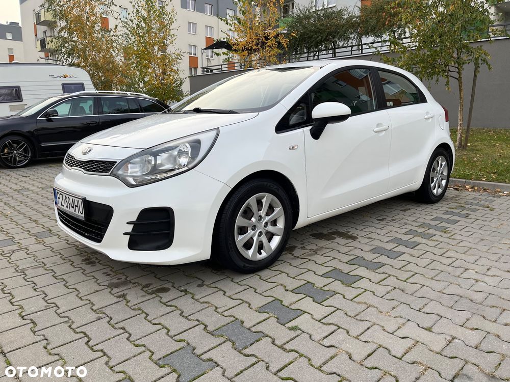 Kia Rio 1.2 L - 11