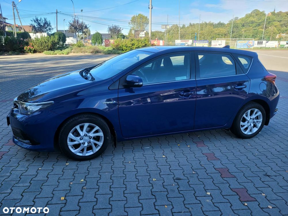 Toyota Auris 2018 photo 3