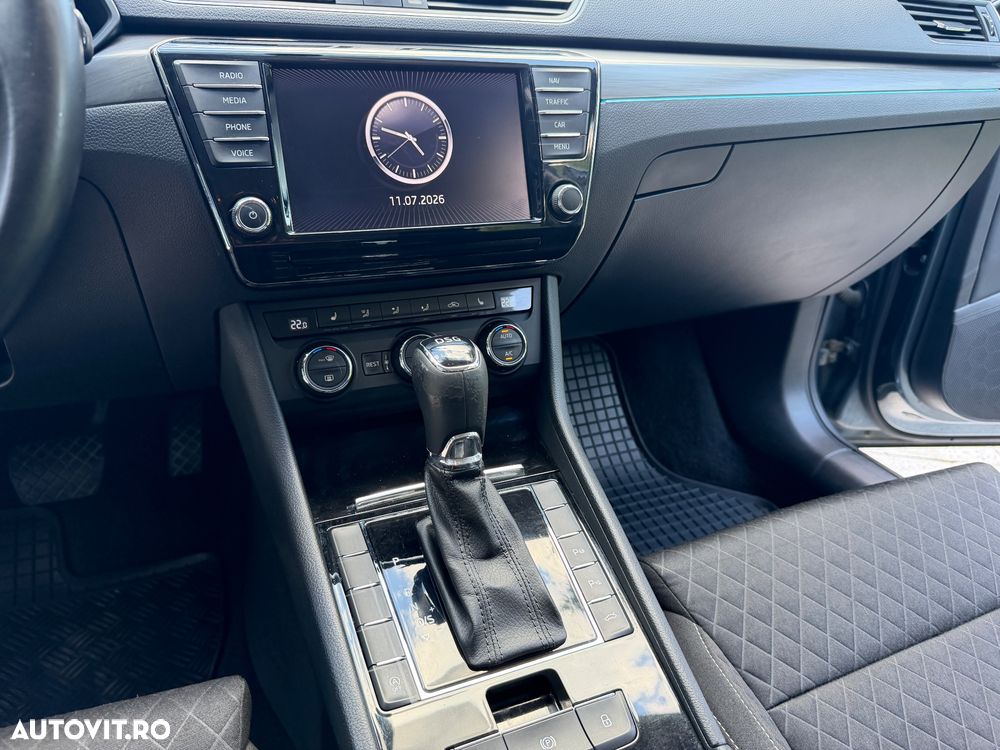 Skoda Superb 1.6 TDI DSG Style - 9