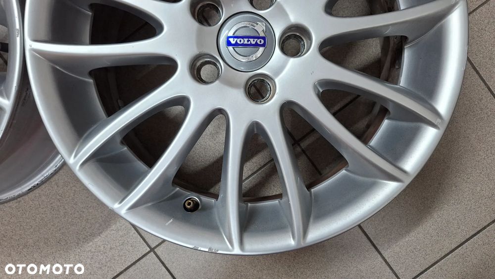 Felgi Aluminiowe 17 Volvo S40 V50 C30 5x108 ET 52.5 - 6