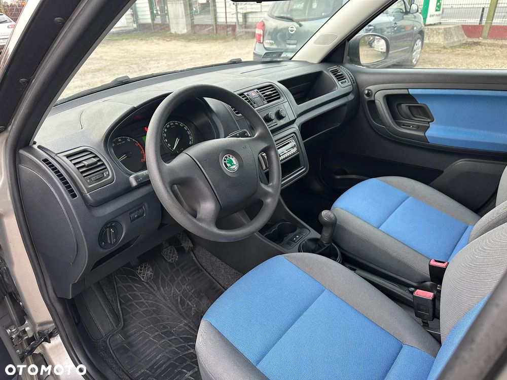 Skoda Fabia - 12