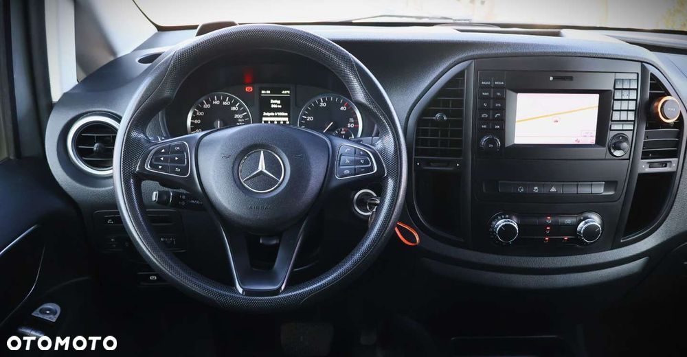 Mercedes-Benz Vito - 21