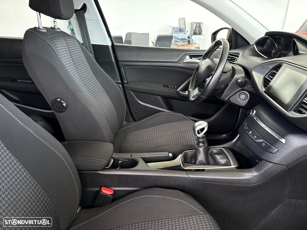 Peugeot 308 1.5 BlueHDi Active - 28