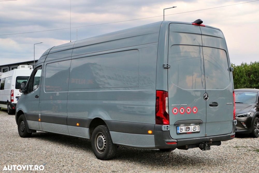 Mercedes-Benz Sprinter 319 - 6