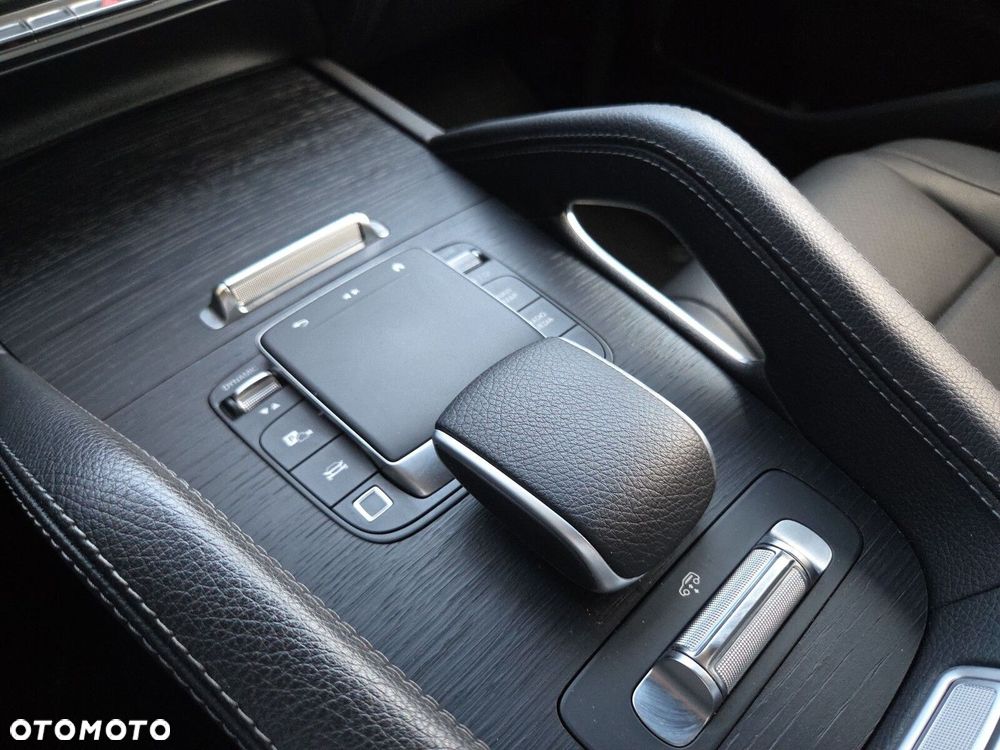 Mercedes-Benz GLE - 21