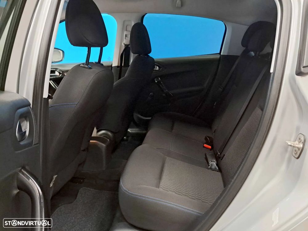 Peugeot 208 1.2 PureTech Style - 15