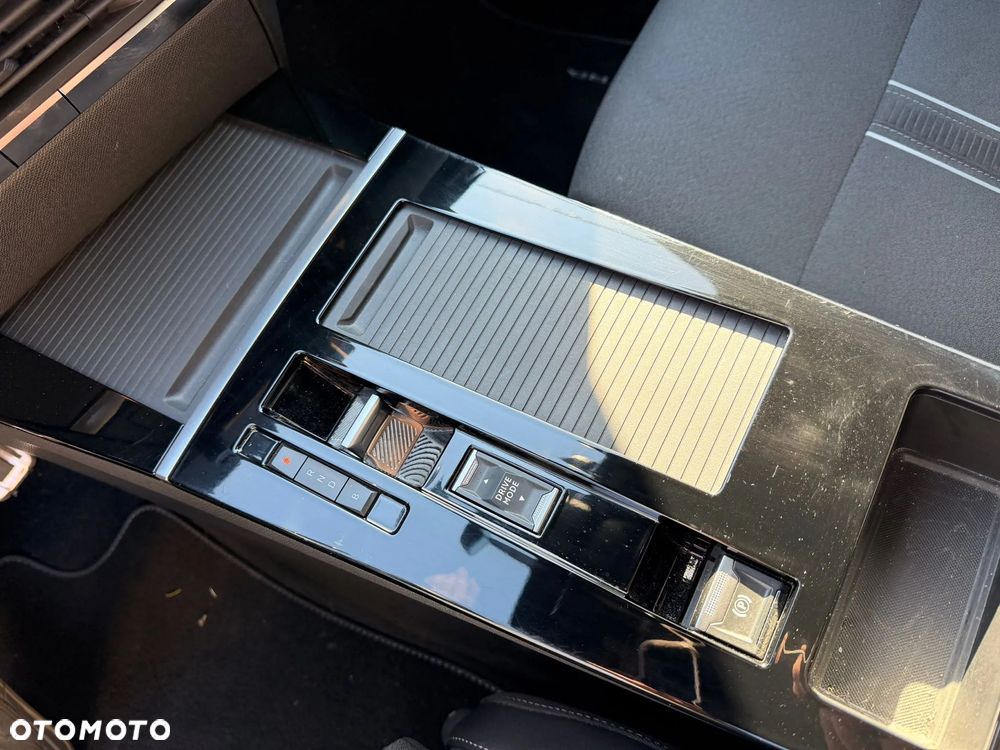 Opel Astra 1.6 T Plug-in Hybrid GS - 30