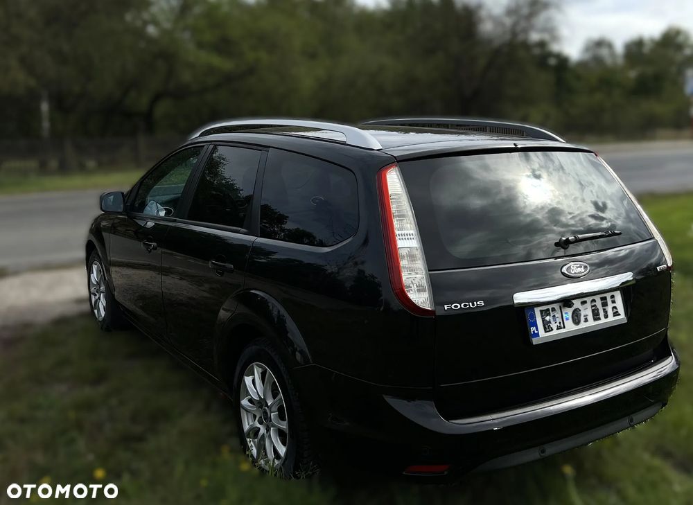 Ford Focus Turnier 2.0 TDCi DPF Titanium - 6