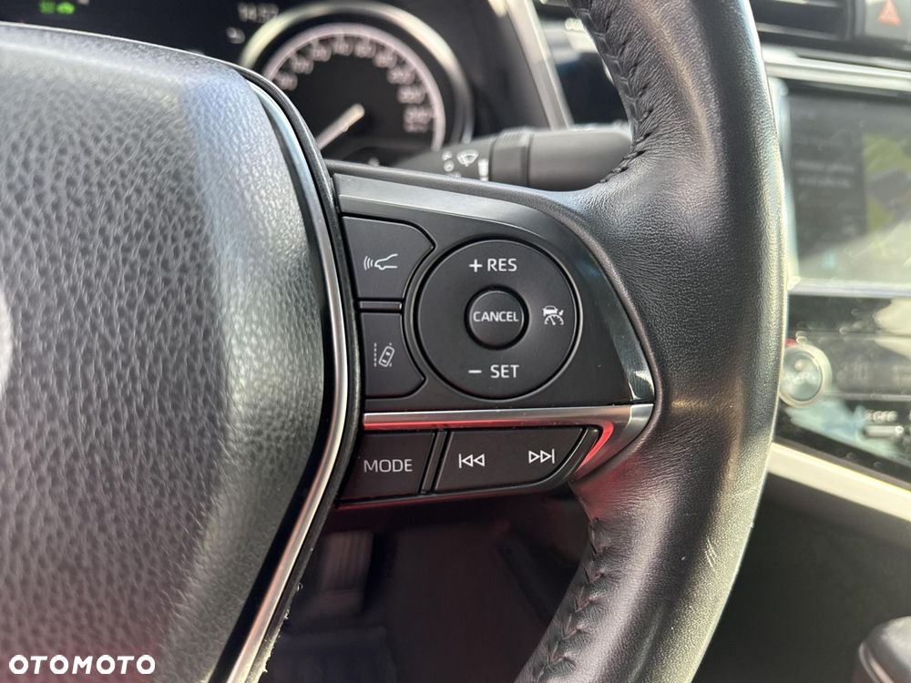 Toyota Camry 2.5 Hybrid Comfort CVT - 16