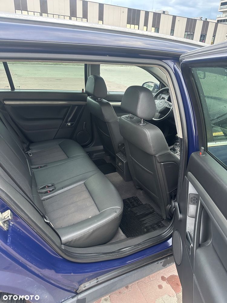 Opel Vectra 1.9 CDTI Cosmo - 7