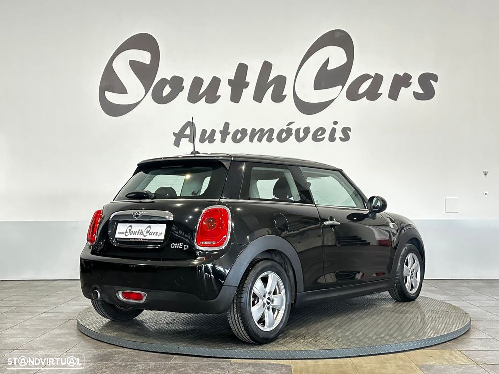 MINI 3 Portas One D - 4