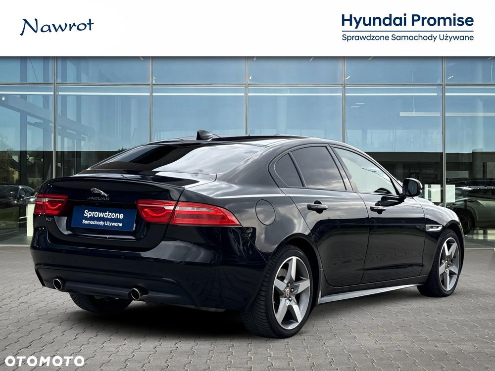 Jaguar XE 2.0 D AWD R-Sport - 5