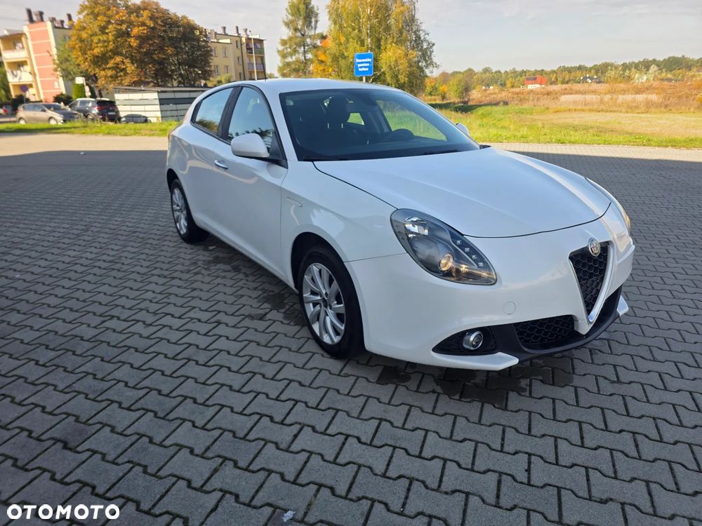 Alfa Romeo Giulietta 2018 photo 4