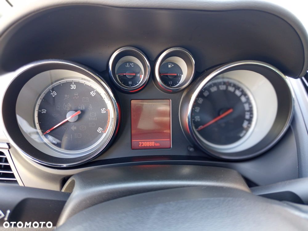 Opel Zafira - 12