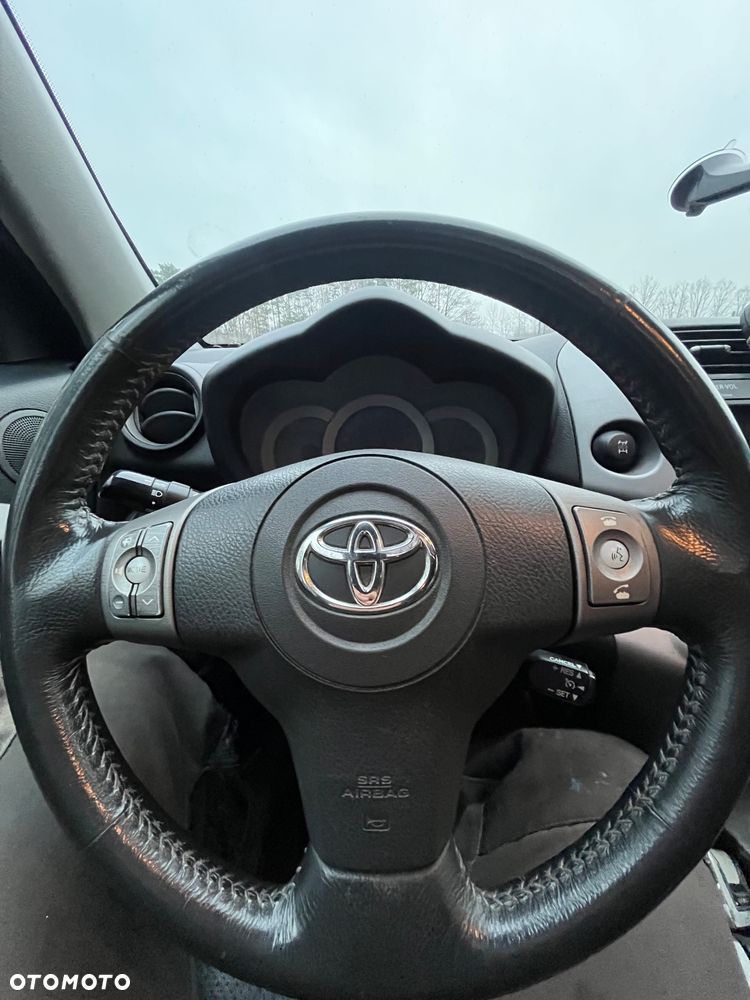 Toyota RAV4 - 19