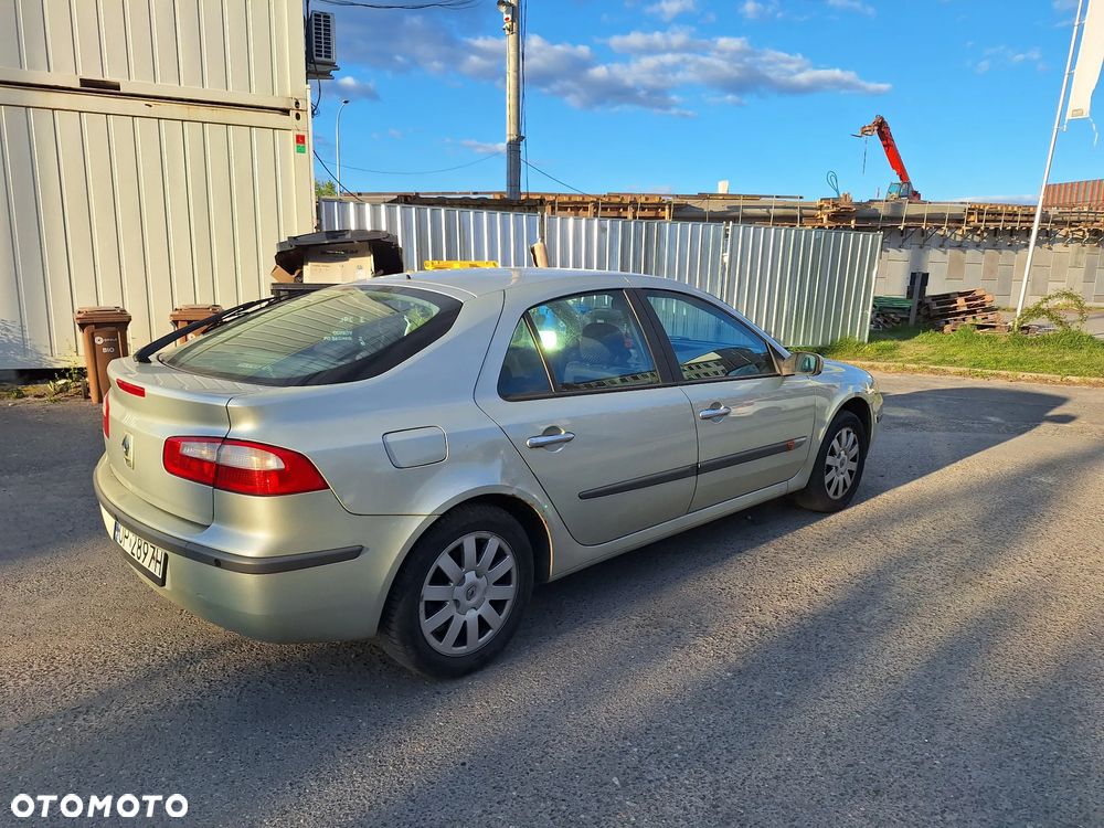 Renault Laguna 1.8 Privilege - 10