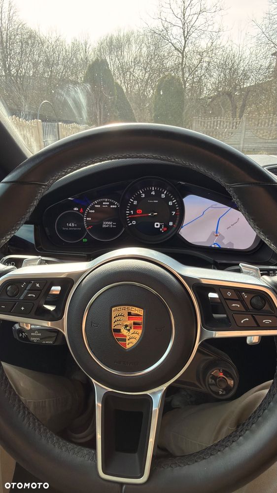 Porsche Cayenne - 9