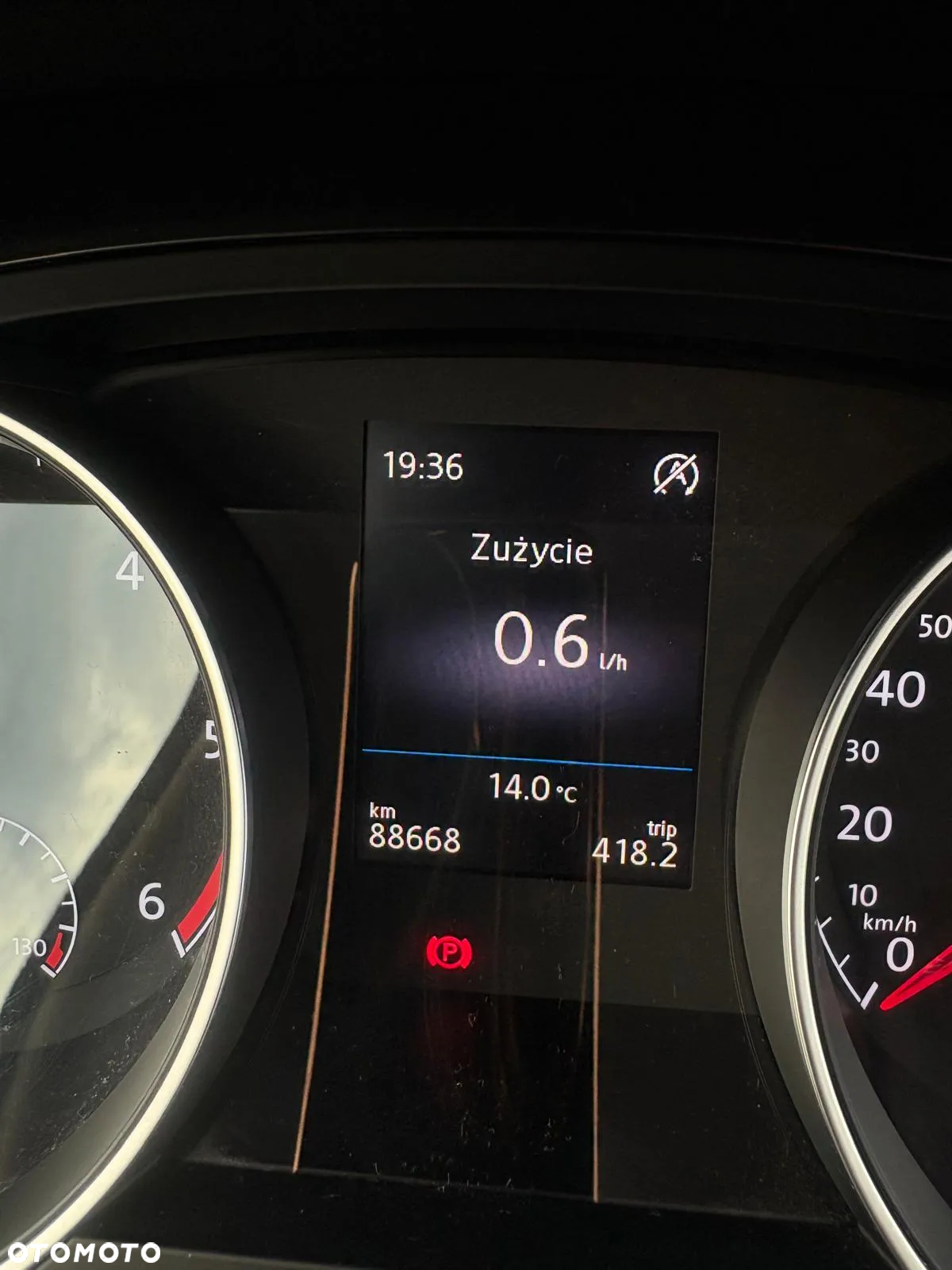 Volkswagen Golf VII 1.6 TDI BMT Comfortline - 13
