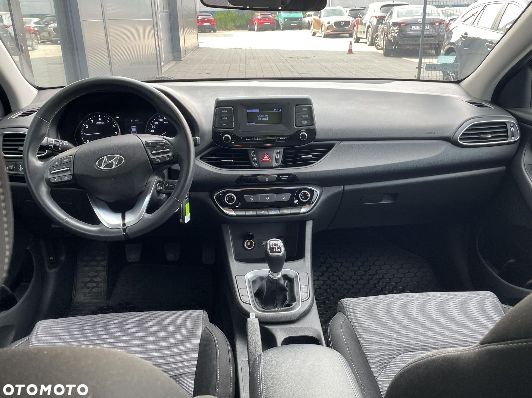 Hyundai i30 1.5 DPI Classic + - 19