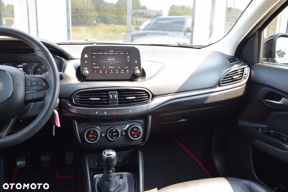 Fiat Tipo 1.4 T-Jet S-Design - 29