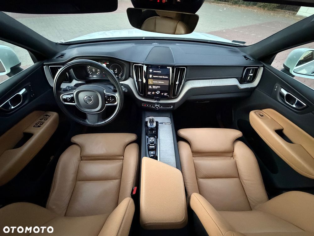 Volvo XC 60 - 6