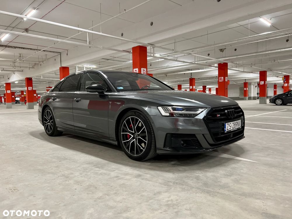 Audi S8 - 3