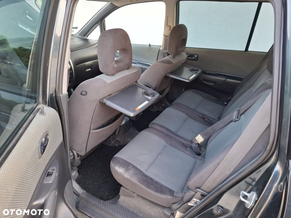 Mazda Premacy - 6