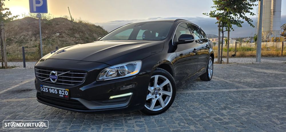 Volvo V60 2.0 D4 Momentum - 7