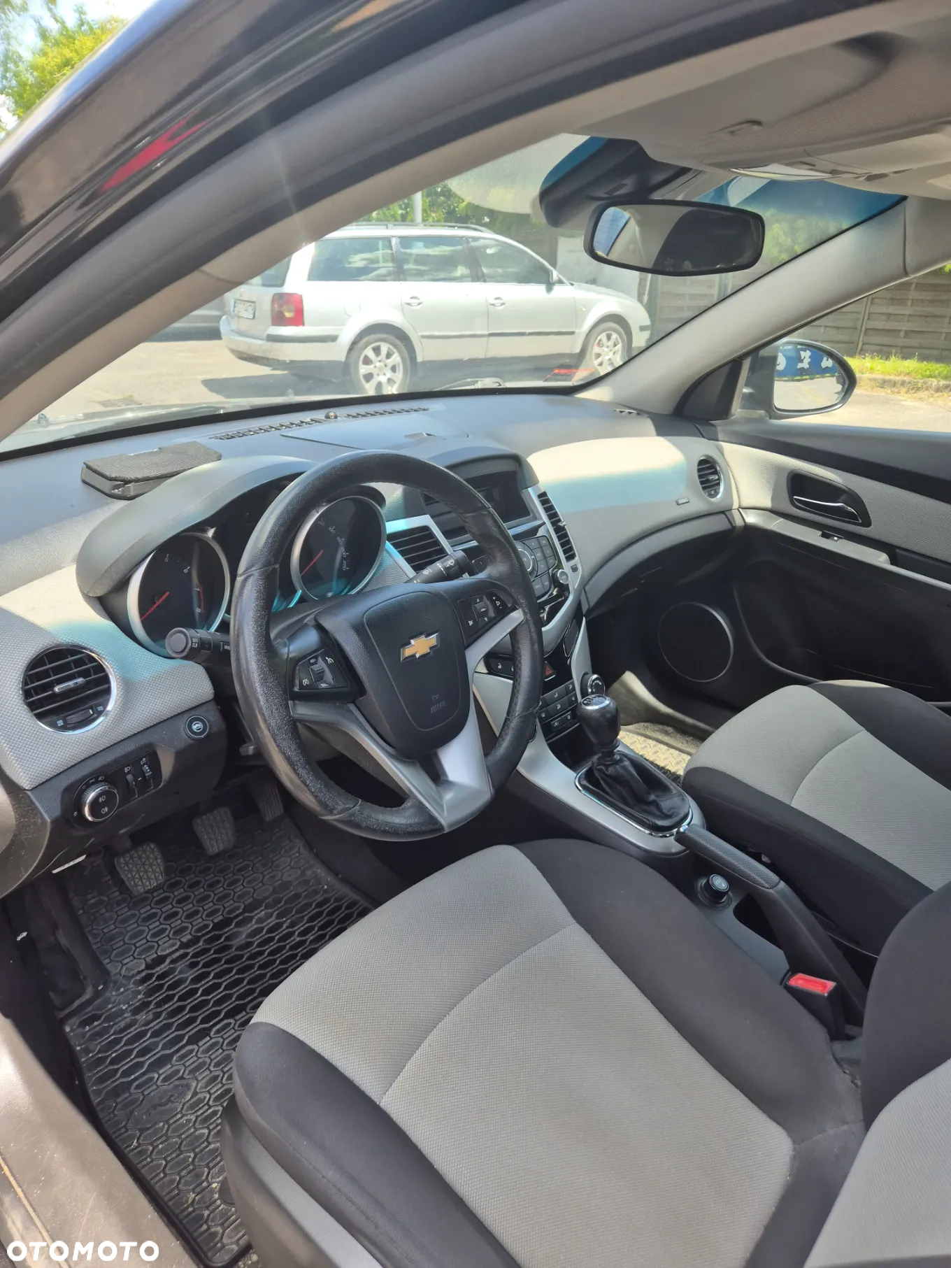 Chevrolet Cruze 1.6 LS - 6