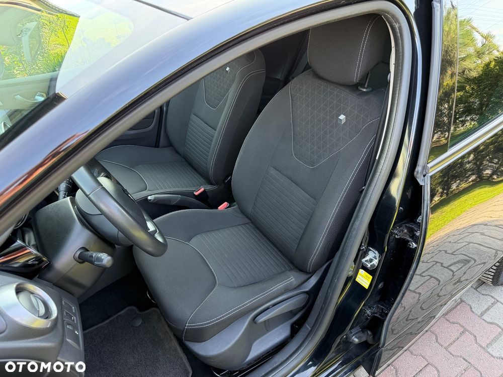 Renault Clio 1.2 16V 75 Limited - 21