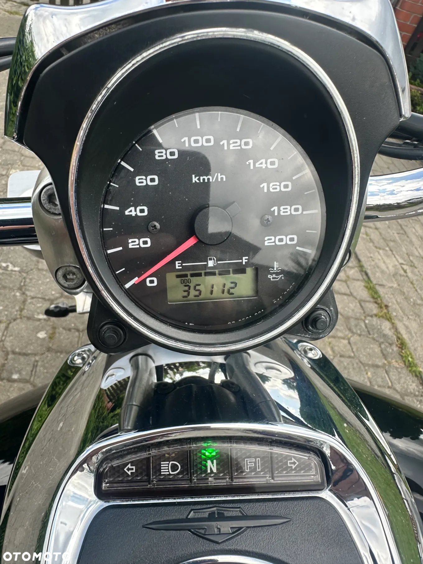 Suzuki Intruder - 19