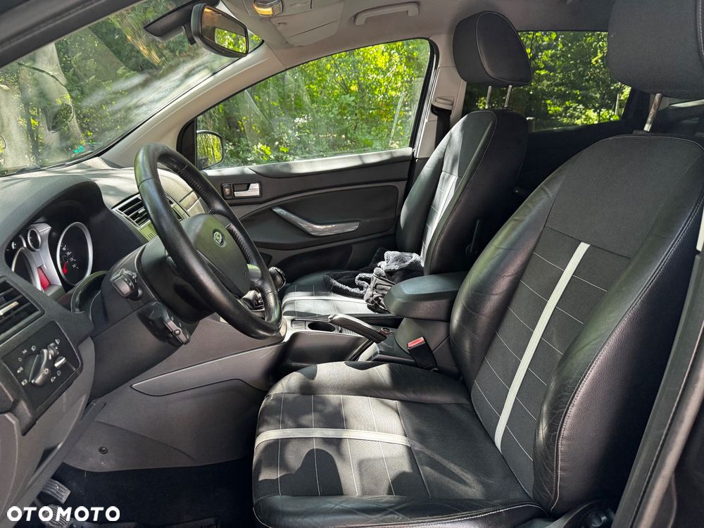Ford Kuga 2.0 TDCi 4x4 Trend - 18