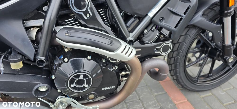 Ducati Scrambler - 13