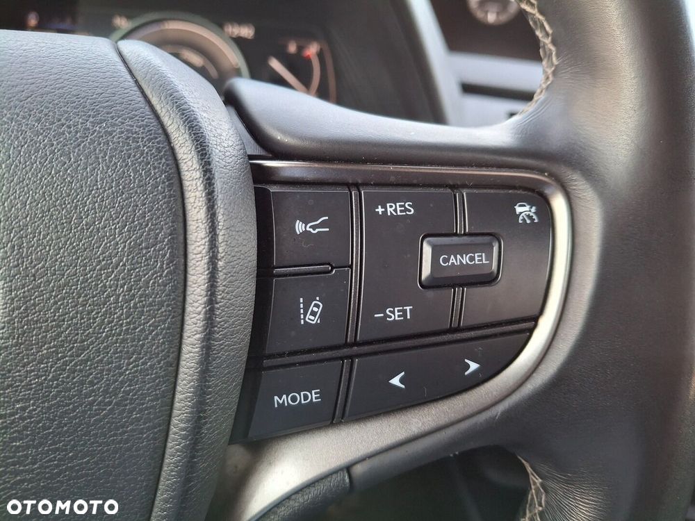 Lexus UX - 21