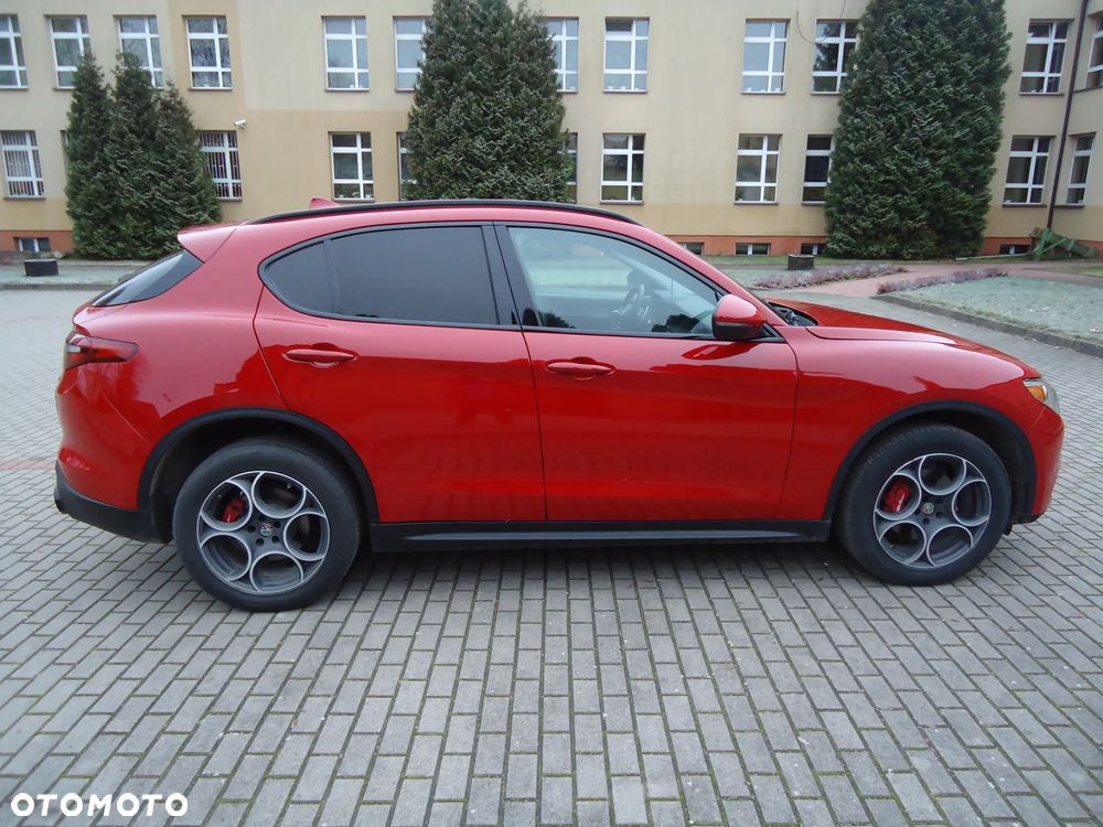 Alfa Romeo Stelvio - 5