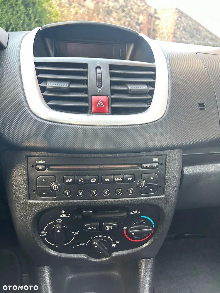 Peugeot 206 - 11