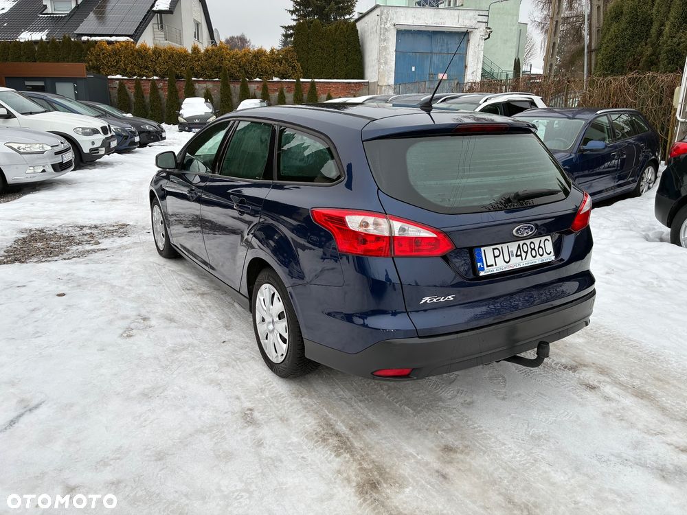 Ford Focus SW 1.6 Ambiente - 5