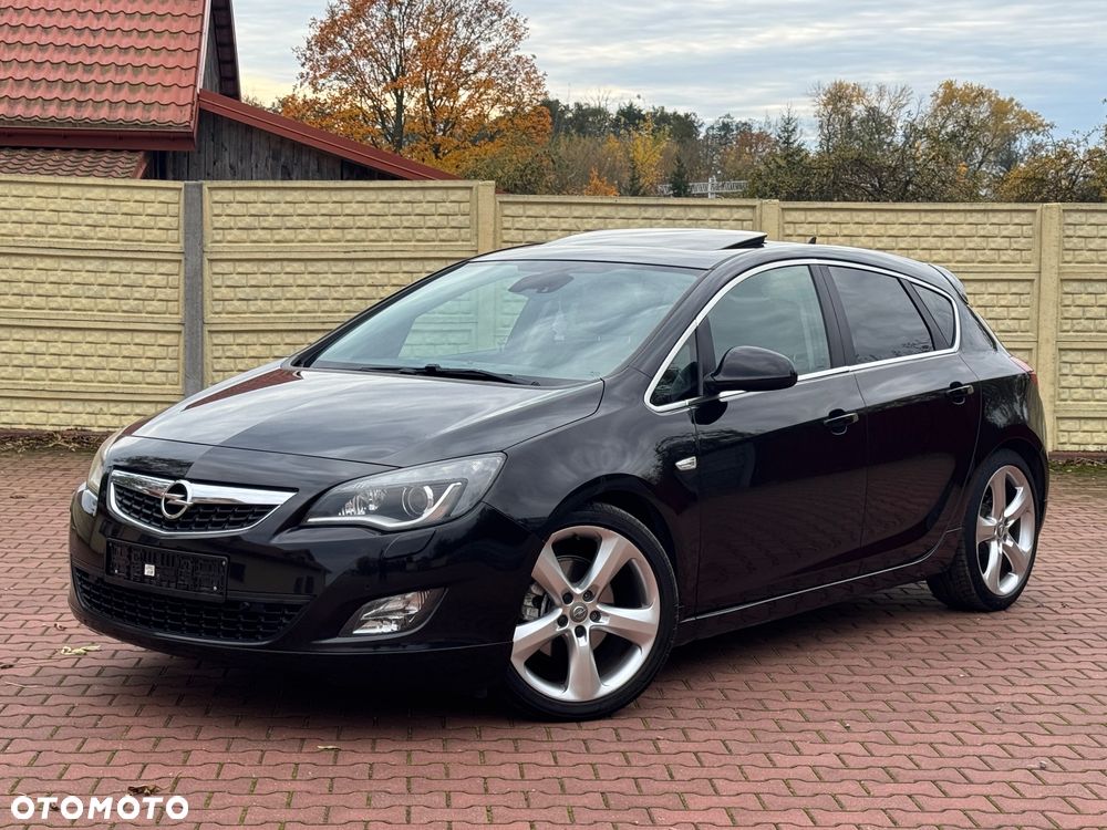 Opel Astra 2011 photo 3