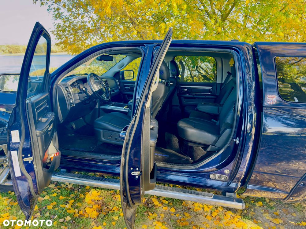 Dodge RAM 5.7 4x4 - 10