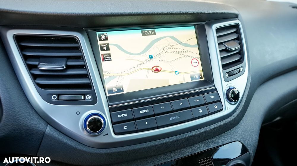 Hyundai Tucson 2.0 CRDI 4WD 6AT Luxury+ - 13