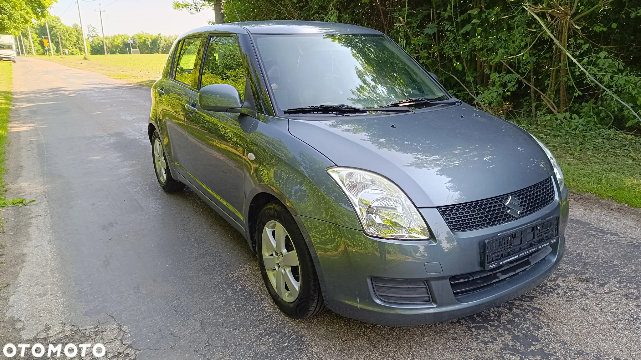 Suzuki Swift - 3