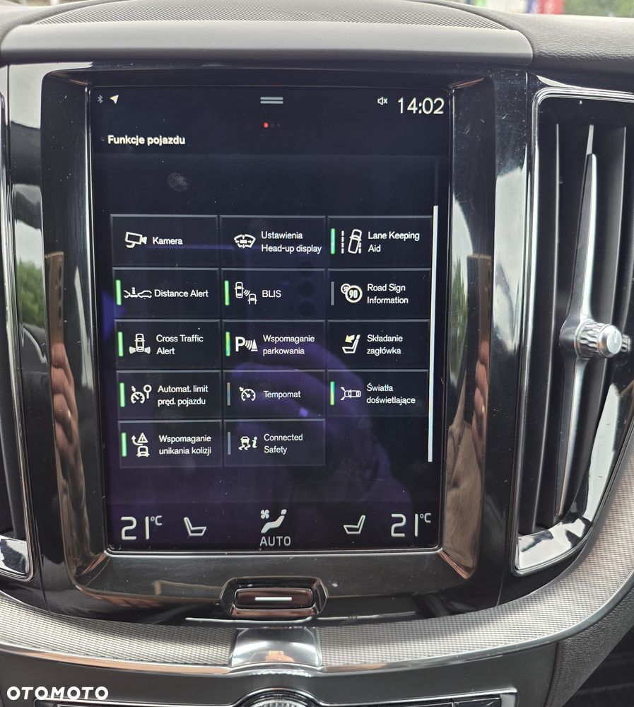Volvo XC 60 D4 AWD Geartronic RDesign - 28