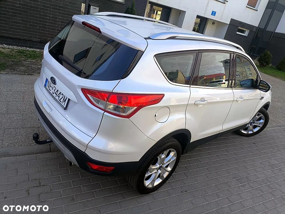 Ford Kuga 2.0 TDCi 2x4 Titanium - 12